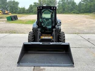 2026 New Holland L320