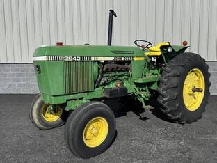 1982 John Deere 2940
