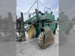 1979 John Deere 6000