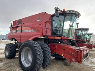 2015 Case IH 8240