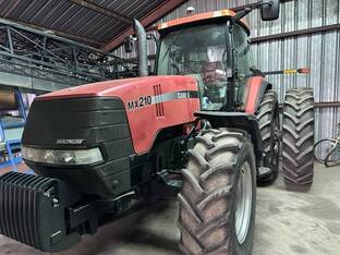 2005 Case IH MX210