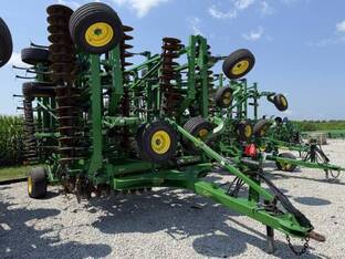 2020 John Deere 2330