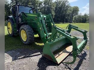 2015 John Deere 6175R