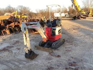 2023 Takeuchi TB210R