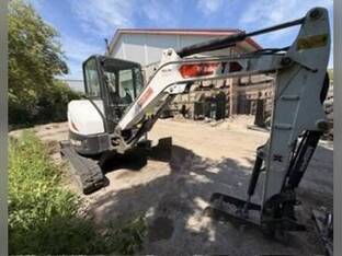 2022 Bobcat E35