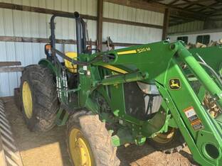 2017 John Deere 5055E
