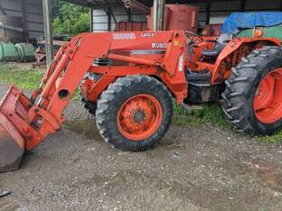 Kubota M9000
