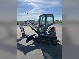 2017 Bobcat E35