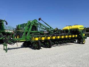 2010 John Deere 1770NT CCS