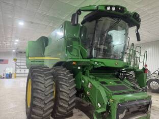 2022 John Deere S790