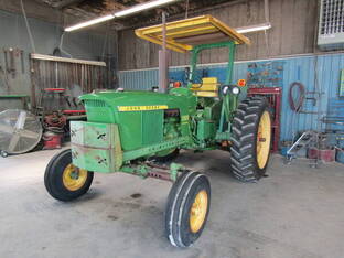 1972 John Deere 2520
