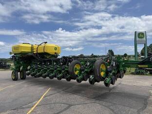 2026 John Deere 1775NT