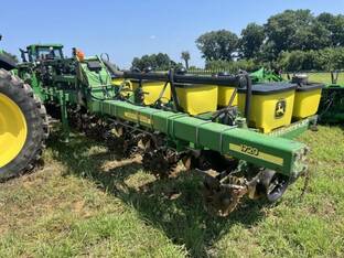 2007 John Deere 1720