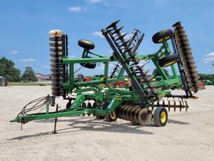 2008 John Deere 637W