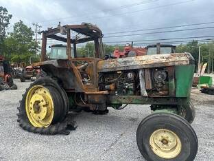 John Deere 4240