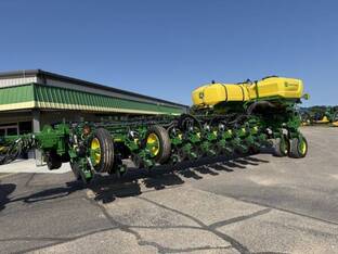 2026 John Deere 1775NT