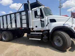 2006 Mack GRANITE CV713