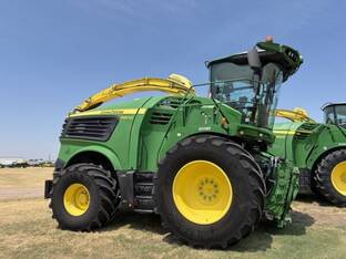 2022 John Deere 9900