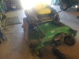 2017 John Deere Z915E