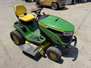 2022 John Deere S220