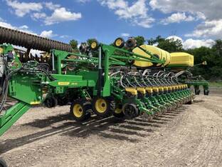 2022 John Deere DB66