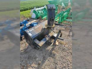 1996 New Holland 716C