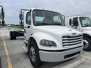 2027 Freightliner BUSINESS CLASS M2 106 PLUS