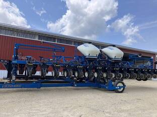 2011 Kinze 3600