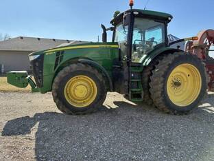 2015 John Deere 8295R