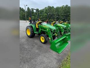 John Deere 3038E
