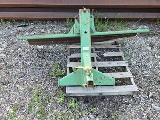 1995 John Deere 65