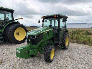 2018 John Deere 5090GN