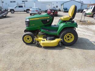 2020 John Deere X738