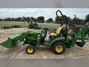 2022 John Deere 1025R