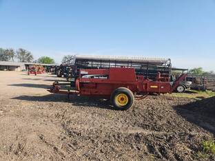 2001 New Holland 575
