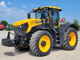 2022 JCB Fastrac 8330