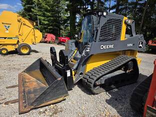 2020 John Deere 325G