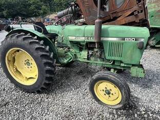 John Deere 850