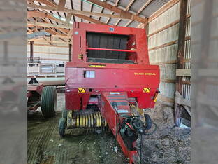 New Holland 658