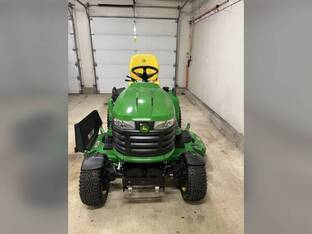 2023 John Deere X738