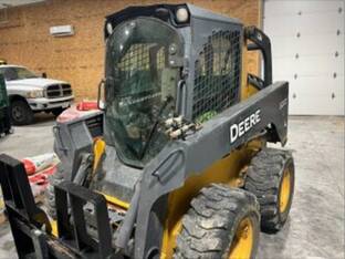 2011 John Deere 320D