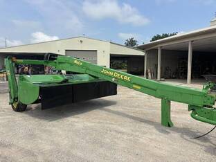 2005 John Deere 735