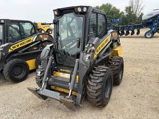 2023 New Holland L320