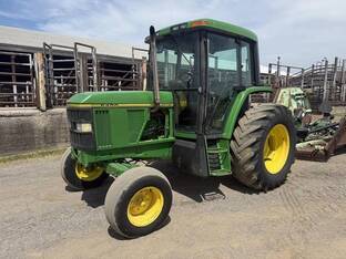 John Deere 6400