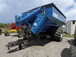 2023 Kinze 1121