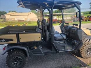 2025 Kubota RTVX2
