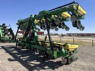 2018 John Deere 1725