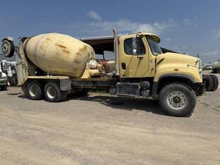 2015 Freightliner 114SD