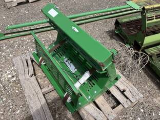 2010 John Deere **NEW** Extension
