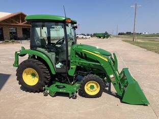 2014 John Deere 3033R